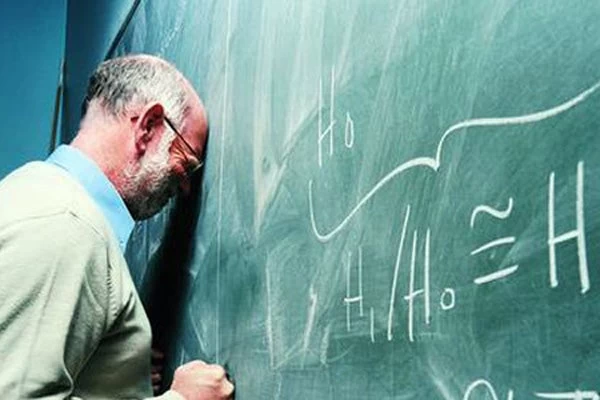 Ρόδος: 14χρονη κατέθεσε ότι διατηρούσε ερωτική σχέση με καθηγητή της – Ένας καυγάς οδήγησε την υπόθεση στο αστυνομικό τμήμα
